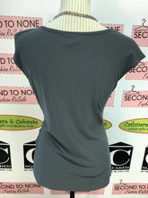 Load image into Gallery viewer, Gray Keyhole Wrap Tank (Size S)