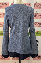 Load image into Gallery viewer, Navy Layer Top (M)