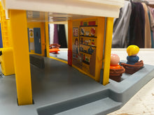 Cargar imagen en el visor de la galería, Vintage Fisher Price 1980's Airport Set
