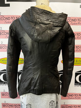 Cargar imagen en el visor de la galería, Danier Hooded &amp; Lined Leather Jacket (Size 3XS)

