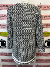Load image into Gallery viewer, Carolina Belle Geometric Jacquard Jacket (Size S)
