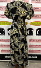 Load image into Gallery viewer, Vintage Button-Down Dress (Size 8)
