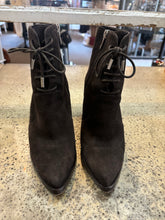 Load image into Gallery viewer, Brown Suede &amp; Leather Heeled Booties (Size 6.5)
