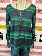 Load image into Gallery viewer, Waffle Knit Long Sleeve (Size 14)
