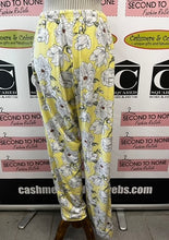 Load image into Gallery viewer, BedHead Pajama Set (Size M)
