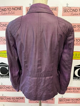 Cargar imagen en el visor de la galería, Conrad C Purple Faux Suede Jacket (Size 12)
