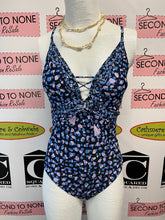 Charger l'image dans la galerie, Monsoon Beach Navy Blue &amp; Pink Swimsuit (Size 10)
