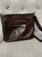 Cargar imagen en el visor de la galería, Fossil Dawson Leather Crossbody Bag
