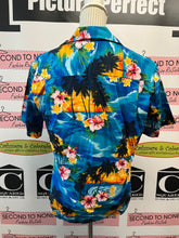 Load image into Gallery viewer, Men&#39;s Hawaiian Shirts (5 Options)
