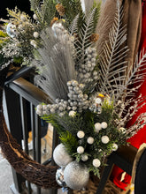 Load image into Gallery viewer, Holiday Vine Wreath
