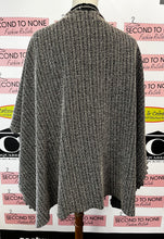 Load image into Gallery viewer, Black &amp; Beige Textured Shawl (Free Size)
