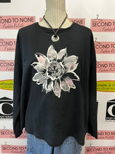 Load image into Gallery viewer, Escape Painted Flower Pullover (Size L)
