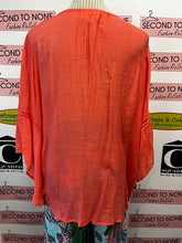 Load image into Gallery viewer, Coral Tunic Top (Size L)
