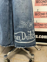 Charger l'image dans la galerie, Von Dutch Super Wide Leg Jeans (Size 26)
