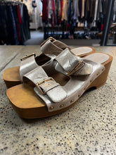 Load image into Gallery viewer, Rou G Wooden Open Toe Clog (Size 8)
