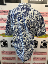 Load image into Gallery viewer, Men&#39;s Hawaiian Shirts (5 Options)
