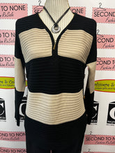Load image into Gallery viewer, Black/Taupe Ribbed Striped Sweater
