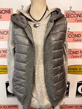 Charger l'image dans la galerie, LazyPants Grey Knit Hoodie (Size M)
