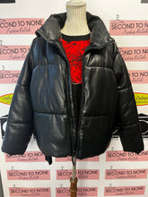 Load image into Gallery viewer, Faux Leather Cropped Puffer Coat (Size XL)
