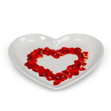 Load image into Gallery viewer, Petal Heart Shaped Plate
