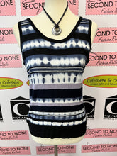 Load image into Gallery viewer, Calvin Klein Light-Weight Sweater Tank (Size L)
