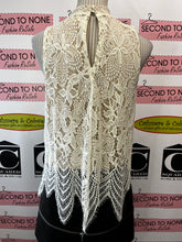 Cargar imagen en el visor de la galería, High Neck All Lace Sleeveless Top (Size L)
