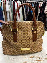 Cargar imagen en el visor de la galería, Ivanka Trump Dome Satchel Purse
