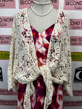 Load image into Gallery viewer, Crochet Tie Front Shawl (One Size)
