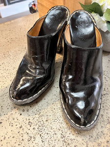 Made In Italy Leather Mule Heels (Size 8)