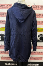 Load image into Gallery viewer, BENCH Navy Puff Windbreaker (Size L)
