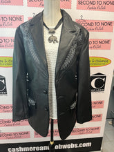 Load image into Gallery viewer, White Open Knit Top (Size M)
