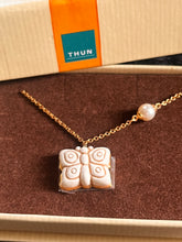Load image into Gallery viewer, NIB Ceramic Butterfly Bracelet
