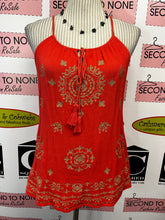 Cargar imagen en el visor de la galería, Coral &amp; Gold Boho Embroidered Tank Top (Size L)
