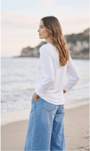 Charger l'image dans la galerie, 3/4 Sleeve Top with Ruched Cuff Details (2 Colors)
