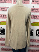 Load image into Gallery viewer, Soft Tribal Beige Sweater (Size L)
