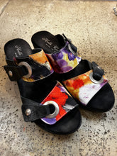 Load image into Gallery viewer, Helle Comfort Wedge Sandals (Size 5)
