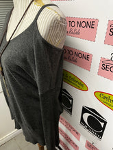 Load image into Gallery viewer, Cable &amp; Gauge 1 Cold Shoulder Top (Size M)
