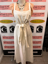 Load image into Gallery viewer, Linen-Like Cropped Top (Size S)
