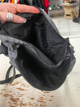Cargar imagen en el visor de la galería, Roots Grey Double Crossbody
