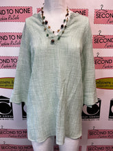 Load image into Gallery viewer, French Dressing Cotton Striped Top (Size 6)
