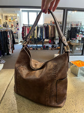 Charger l'image dans la galerie, Brown Large Shoulder Bag
