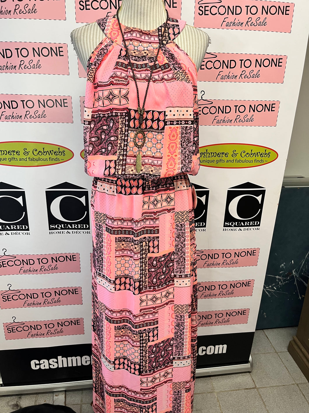 NWT Coral Print Maxi-Dress (Size XL)