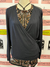 Cargar imagen en el visor de la galería, Sheer Back Wrap Cardigan (Size XL)
