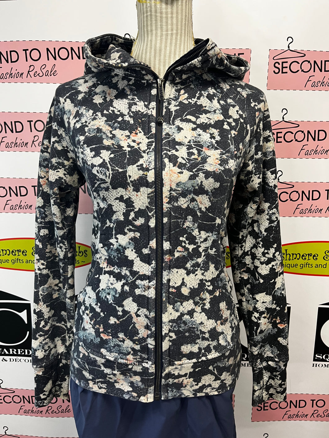 Lululemon Floral Scuba Hoodie (Size 4)
