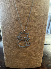 Cargar imagen en el visor de la galería, Long Rhinestone Cat Necklace
