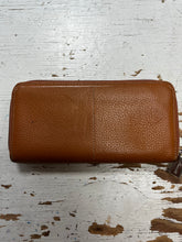 Load image into Gallery viewer, Lancetti Tan Leather Wallet
