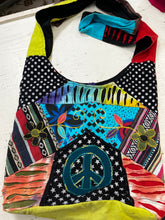Cargar imagen en el visor de la galería, Patchwork Boho Crossbody Bag
