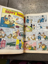 Load image into Gallery viewer, 1960 Rare Woody Woodpecker&#39;s Christmas Parade No. 40 Comic Book
