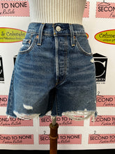 Load image into Gallery viewer, Levi&#39;s 501 Denim Shorts (Size 26W)
