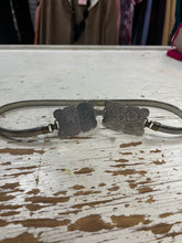 Load image into Gallery viewer, Vintage Metal Stretchy Belt (Size 26-31W)
